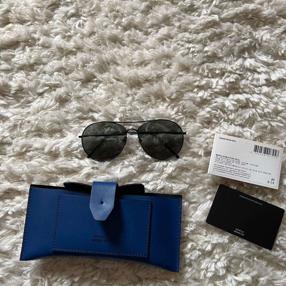 Gentle Monster
Ranny Ring Aviator Sunglasses